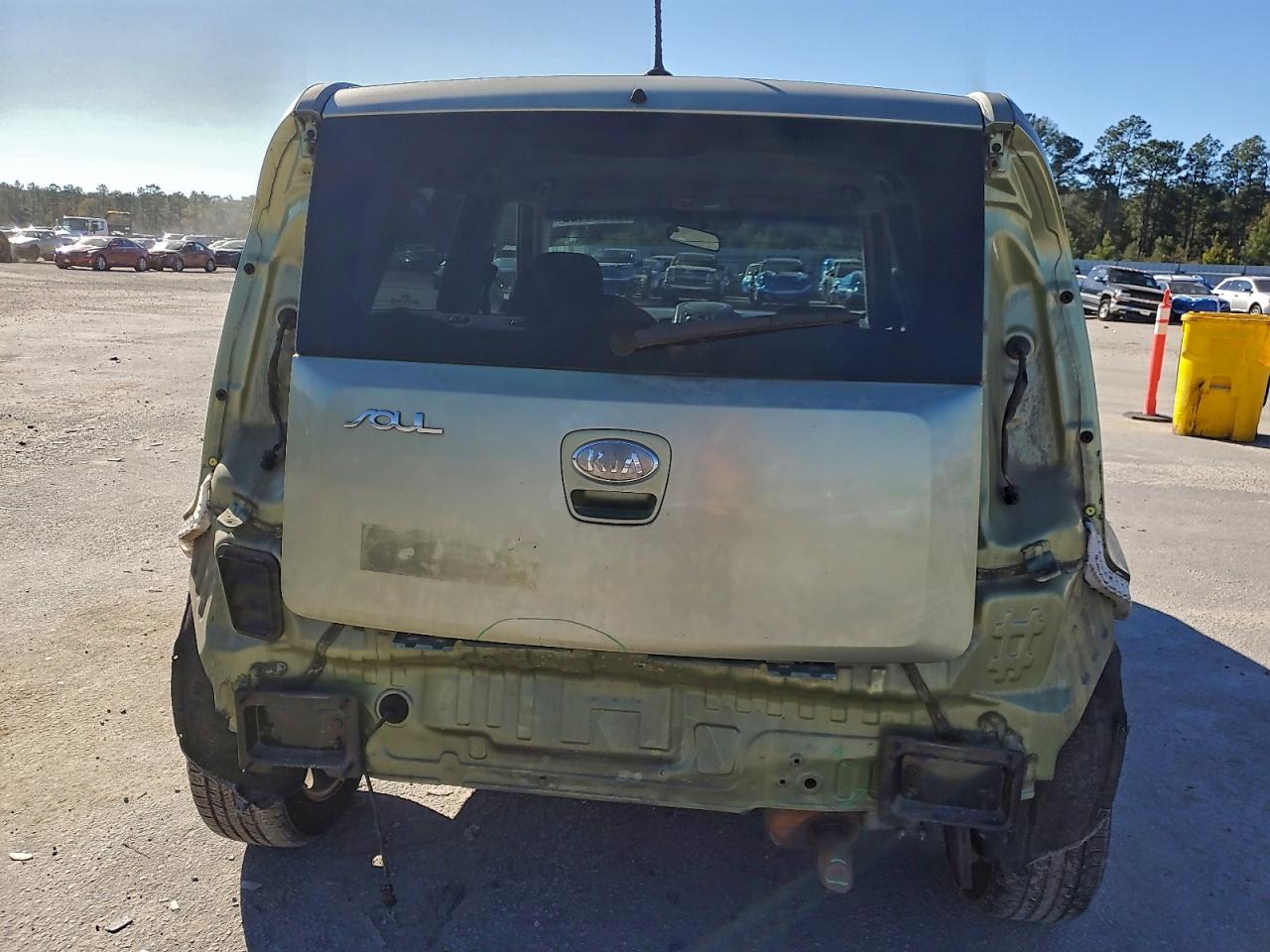 2013 KIA SOUL + photo 11