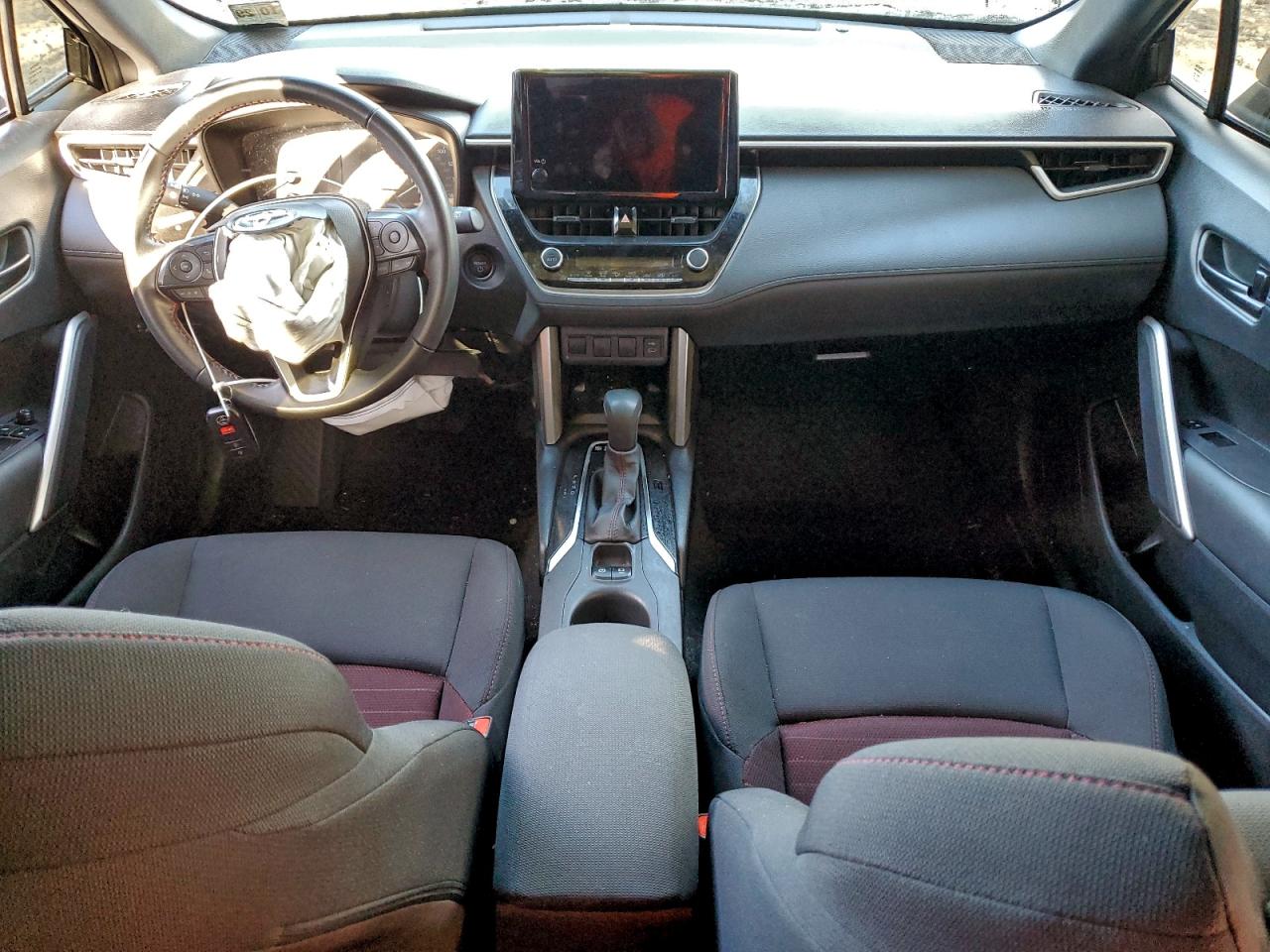 2024 TOYOTA COROLLA CROSS SE photo 8