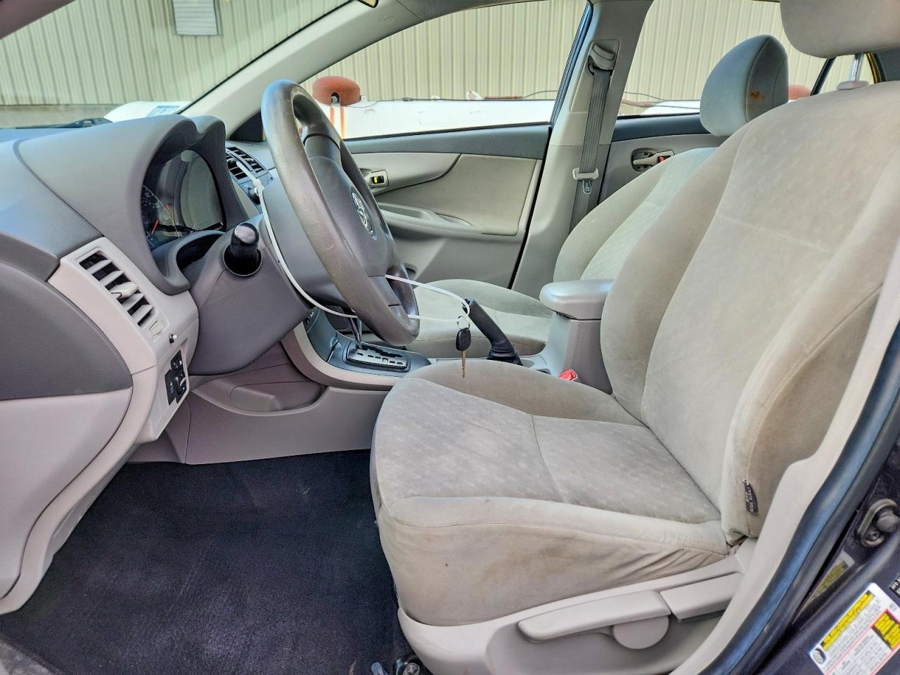 2010 TOYOTA COROLLA BASE photo 13