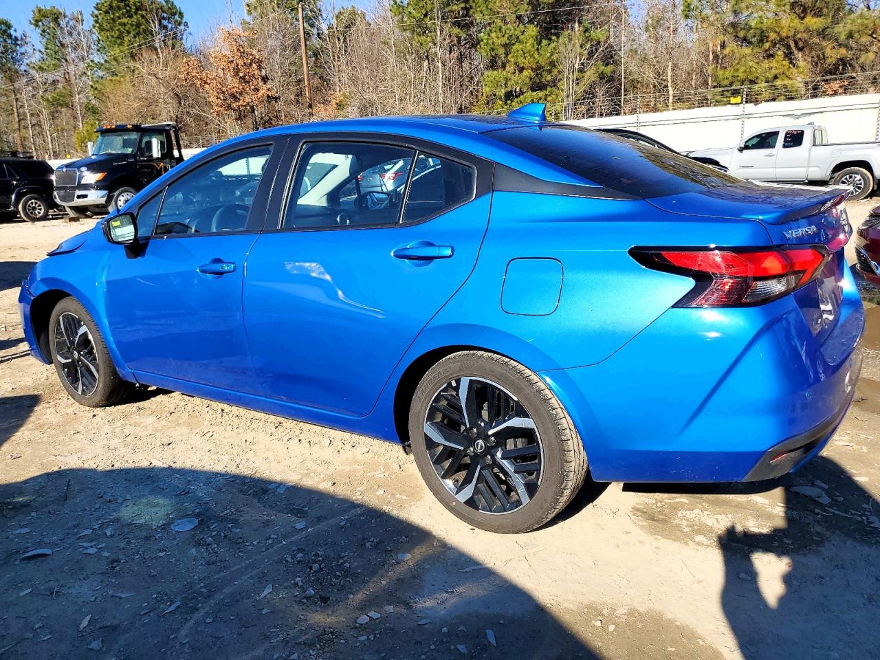 2024 NISSAN VERSA SR photo 2
