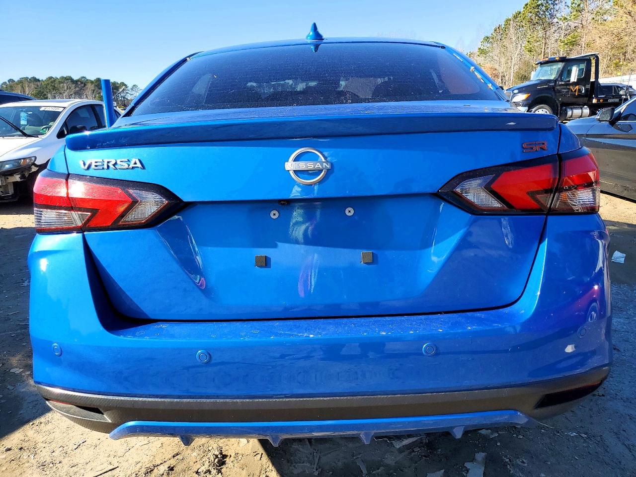2024 NISSAN VERSA SR photo 6