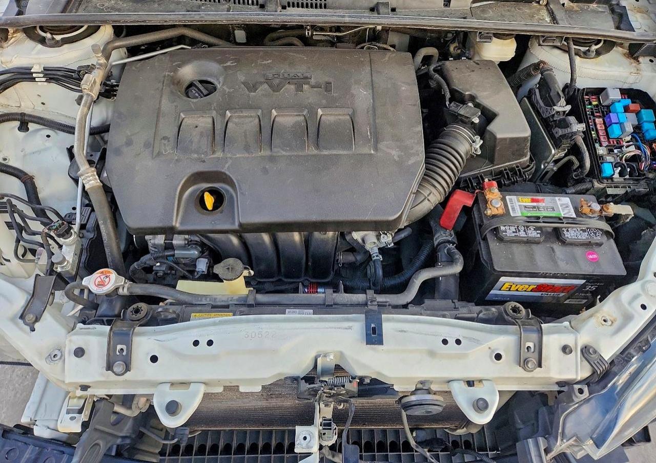 2019 TOYOTA COROLLA L photo 11