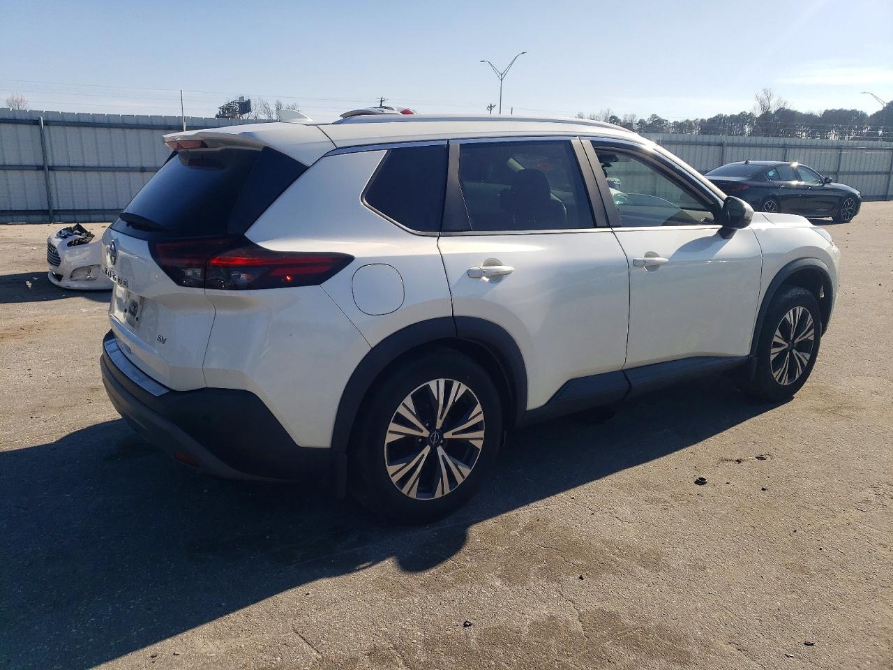 2023 NISSAN ROGUE SV photo 3