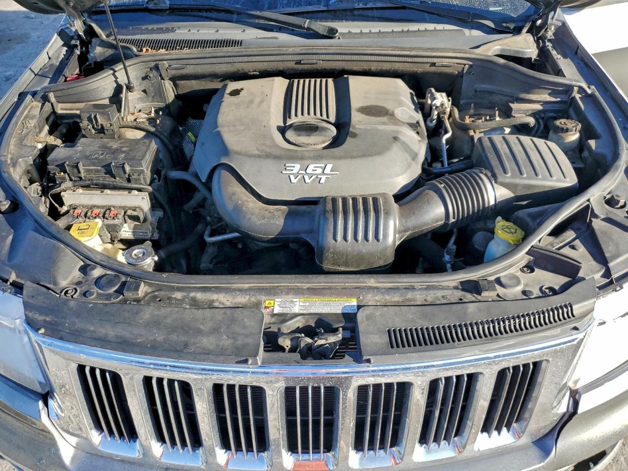 2012 JEEP GRAND CHEROKEE LAREDO photo 12