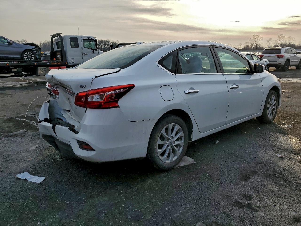 2018 NISSAN SENTRA S photo 5