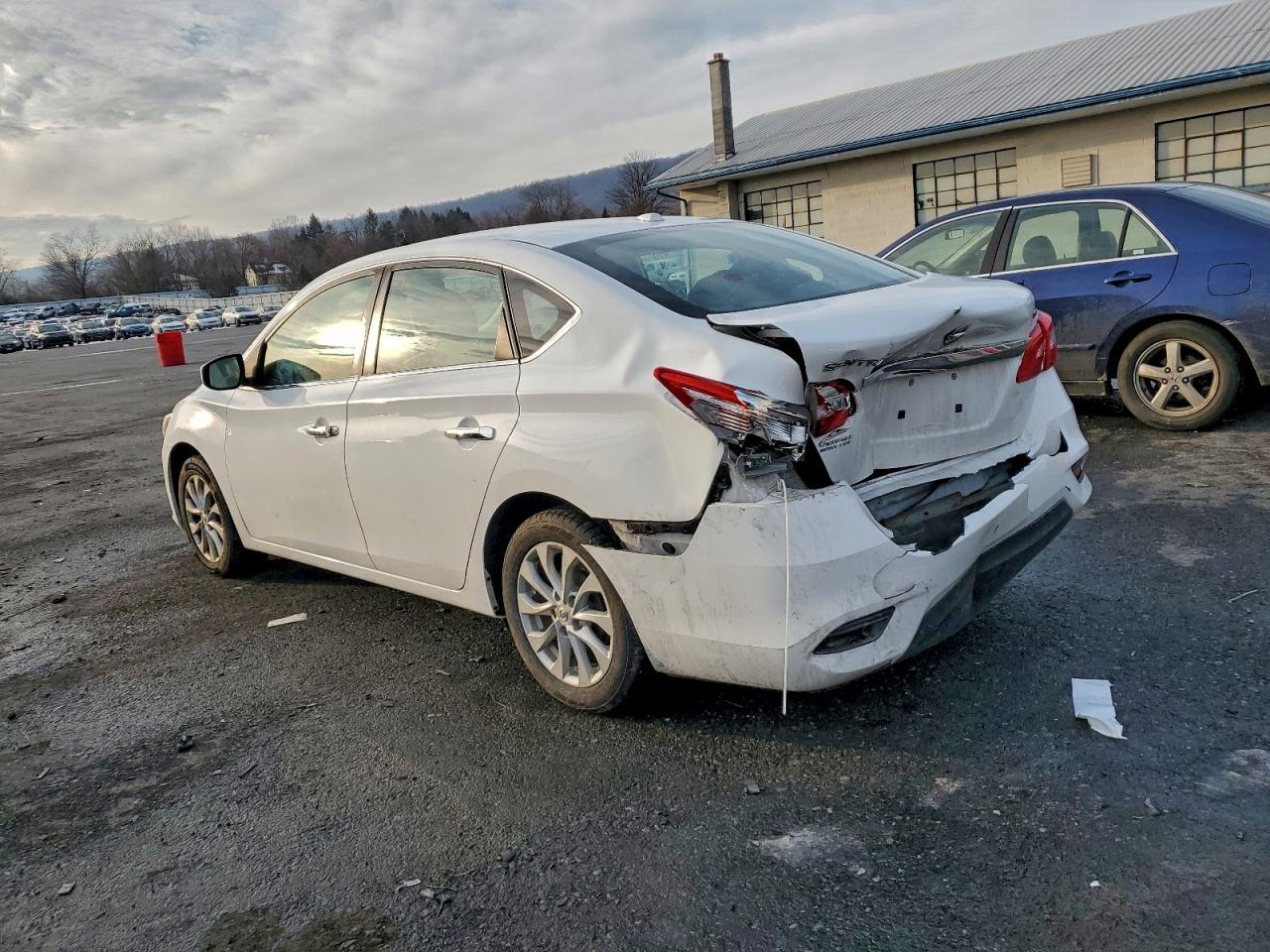 2018 NISSAN SENTRA S photo 3