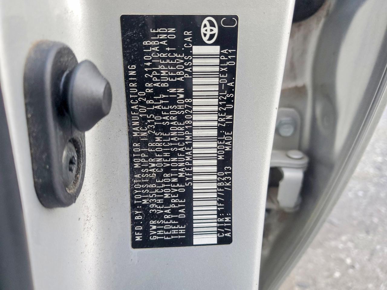 2021 TOYOTA COROLLA LE photo 34