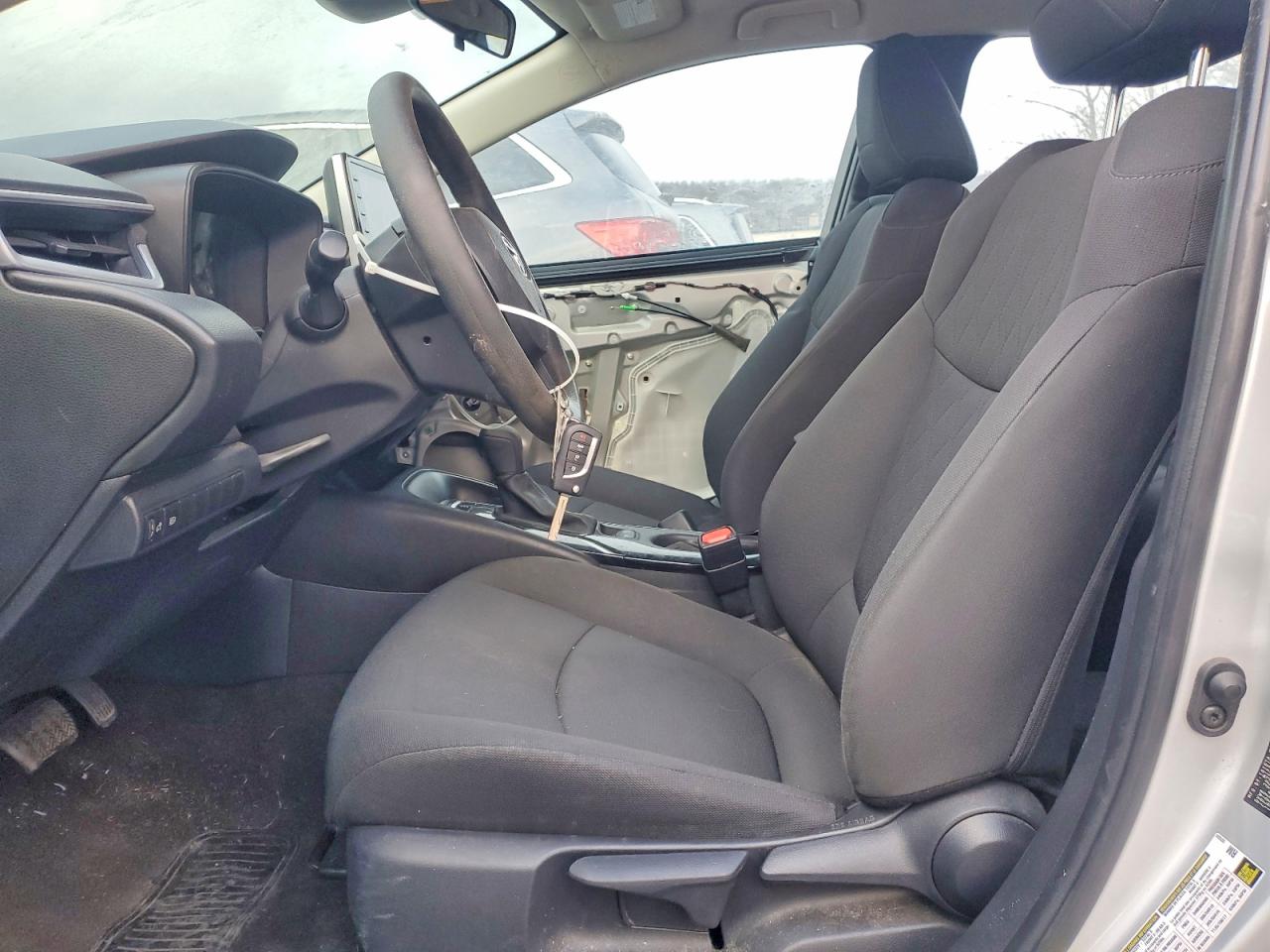 2021 TOYOTA COROLLA LE photo 19