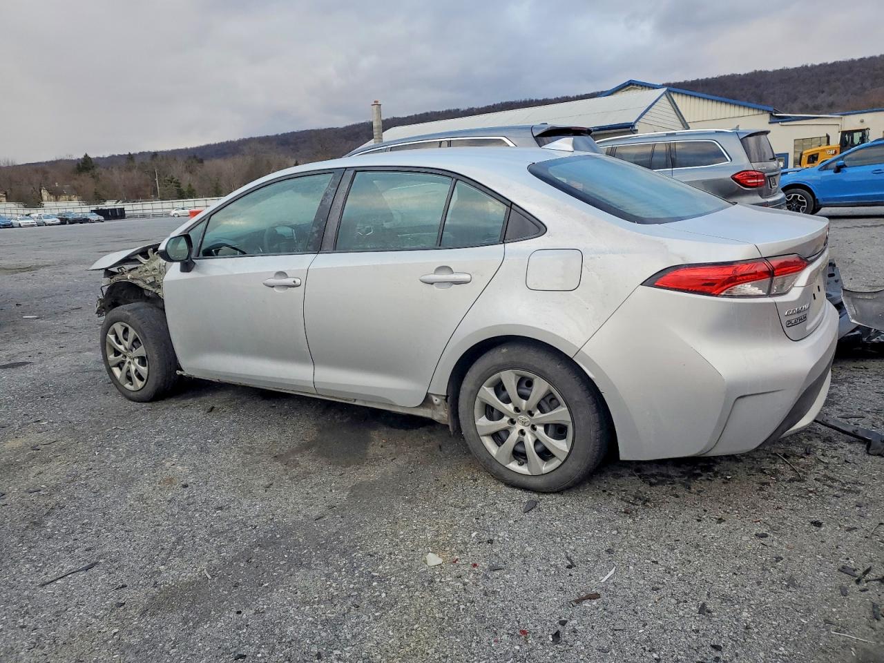 2021 TOYOTA COROLLA LE photo 4