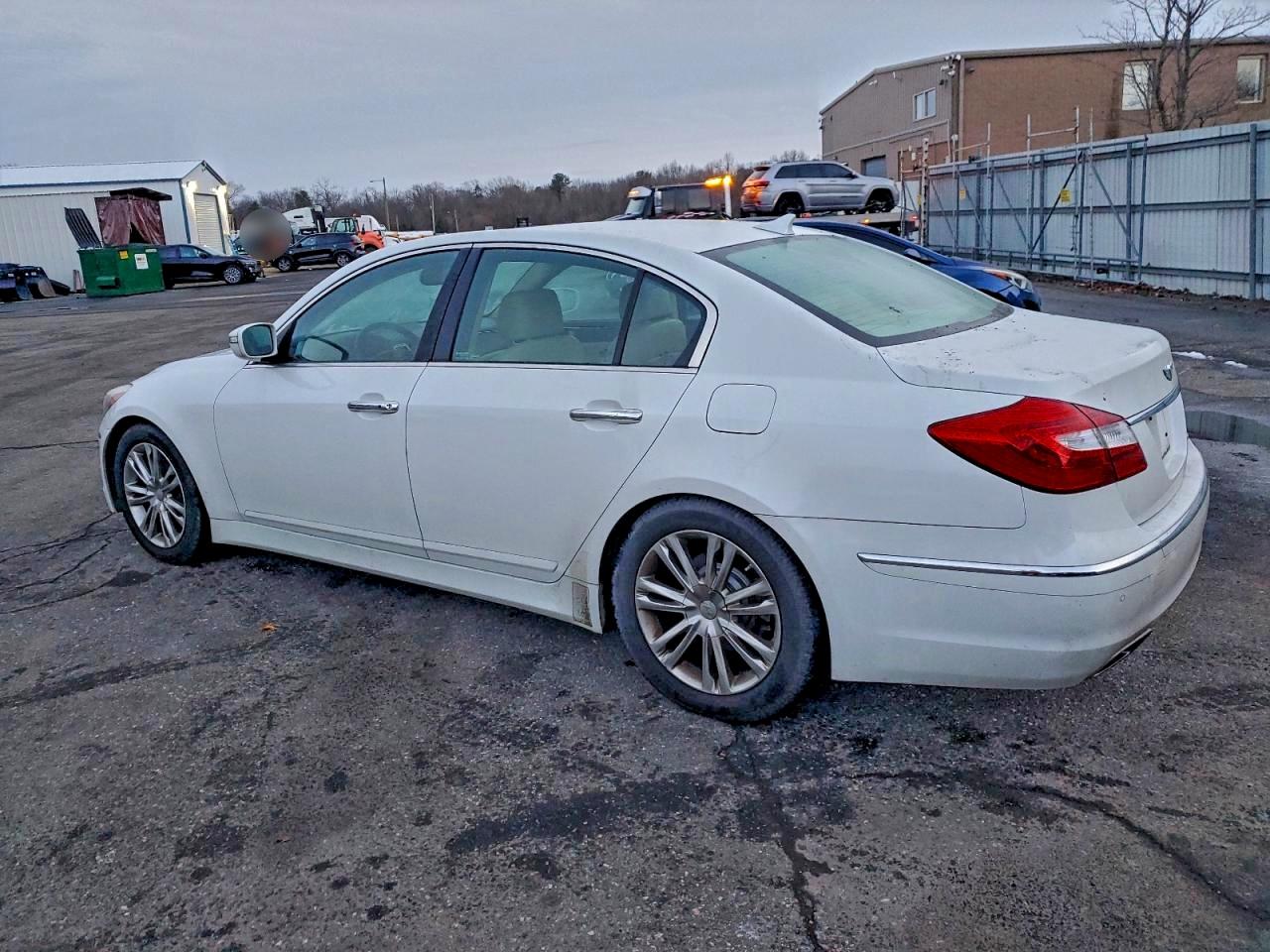 2012 HYUNDAI GENESIS 3.8L photo 2