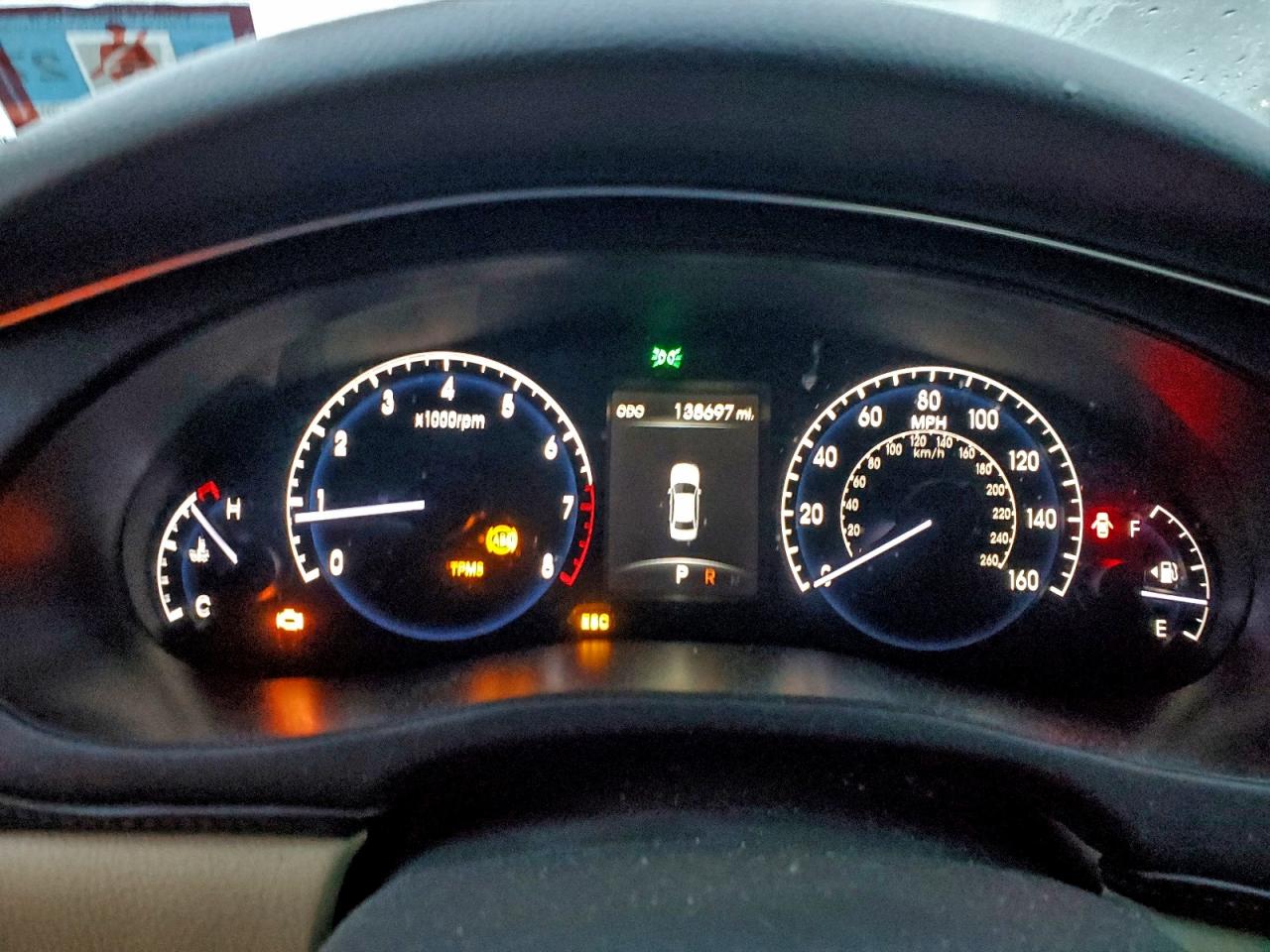 2012 HYUNDAI GENESIS 3.8L photo 9