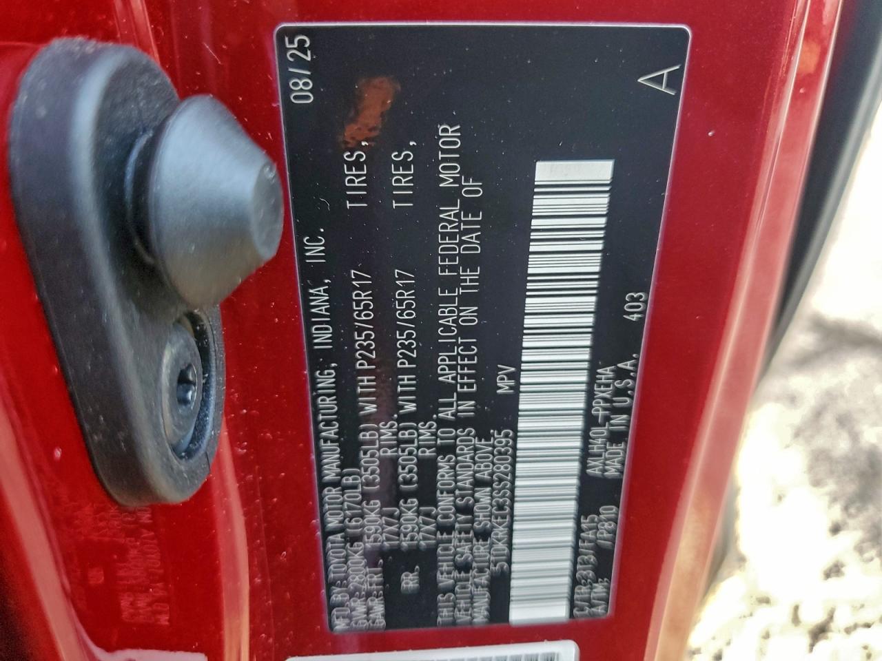 2025 TOYOTA SIENNA LE photo 25