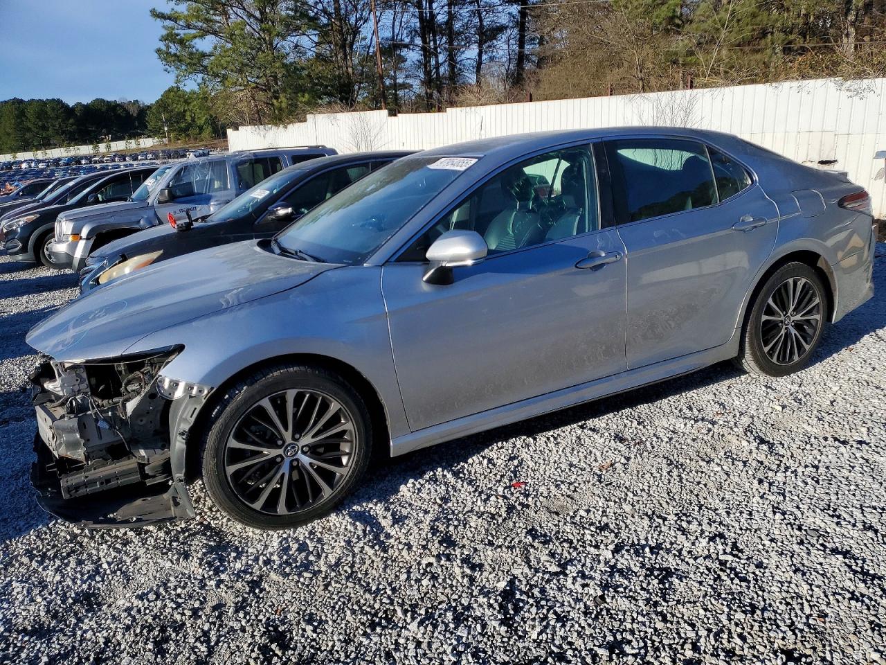 2018 TOYOTA CAMRY