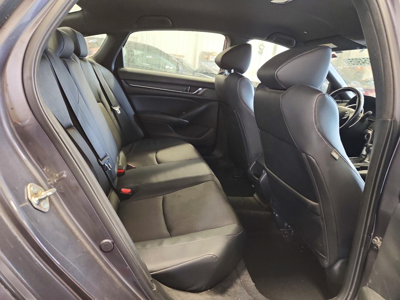 2018 HONDA ACCORD SPORT photo 10