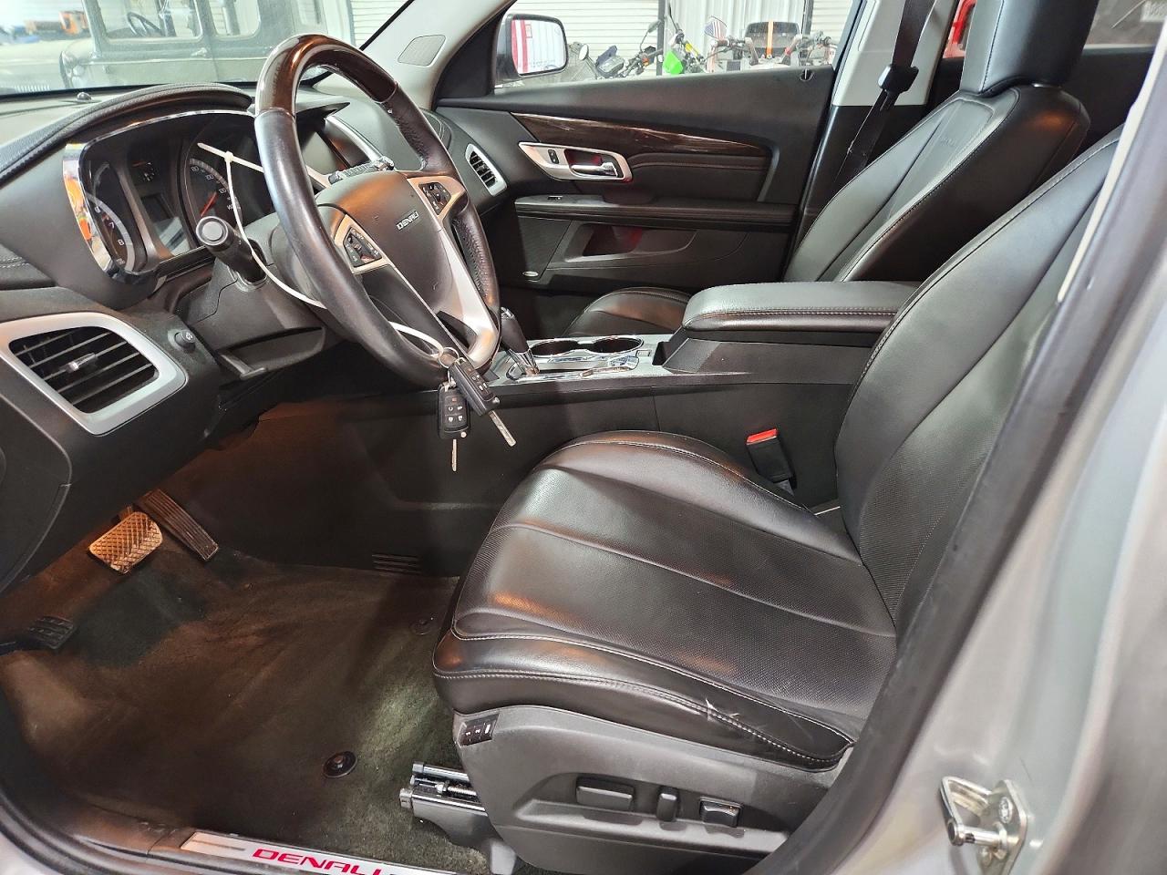 2017 GMC TERRAIN DENALI photo 13