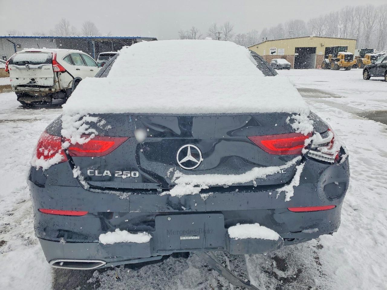 2021 MERCEDES-BENZ CLA 250 4MATIC photo 11