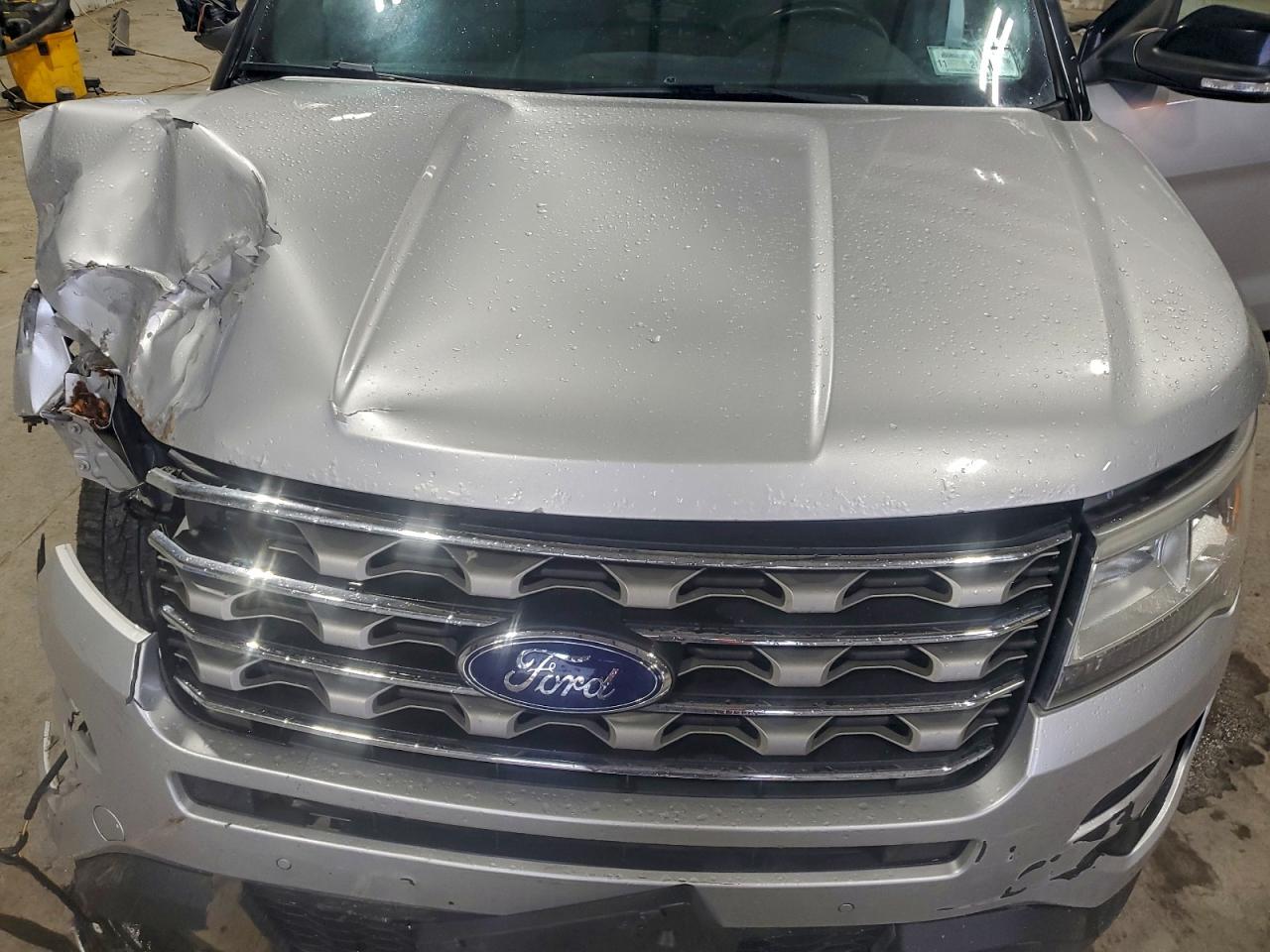 2016 FORD EXPLORER XLT photo 23