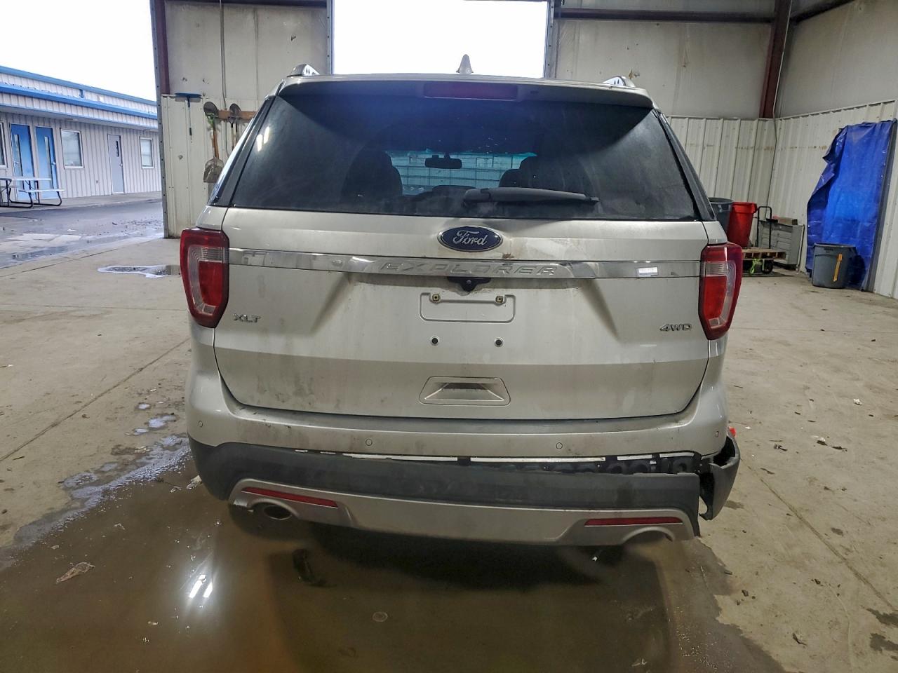 2016 FORD EXPLORER XLT photo 11
