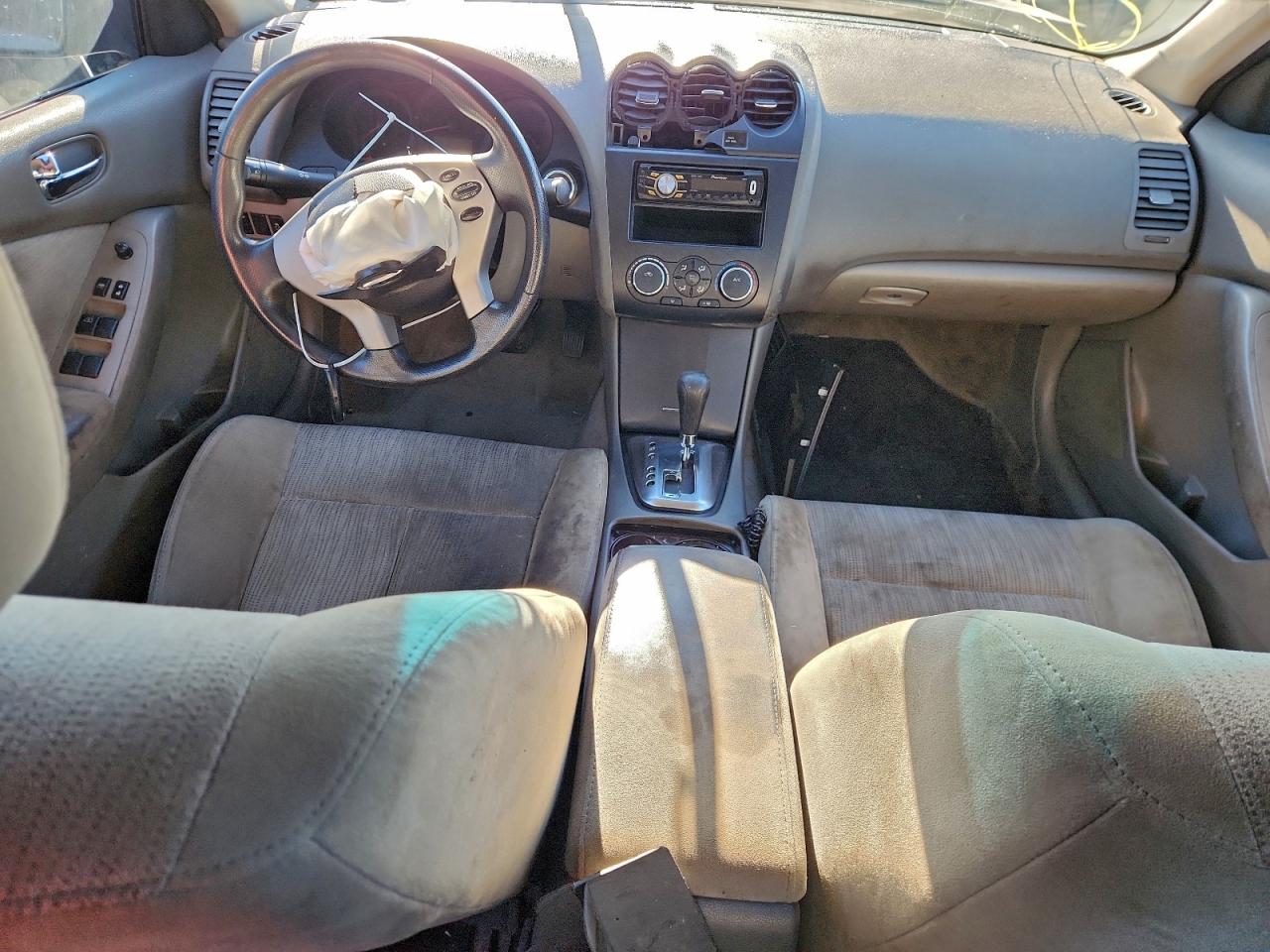 2011 NISSAN ALTIMA BASE photo 8