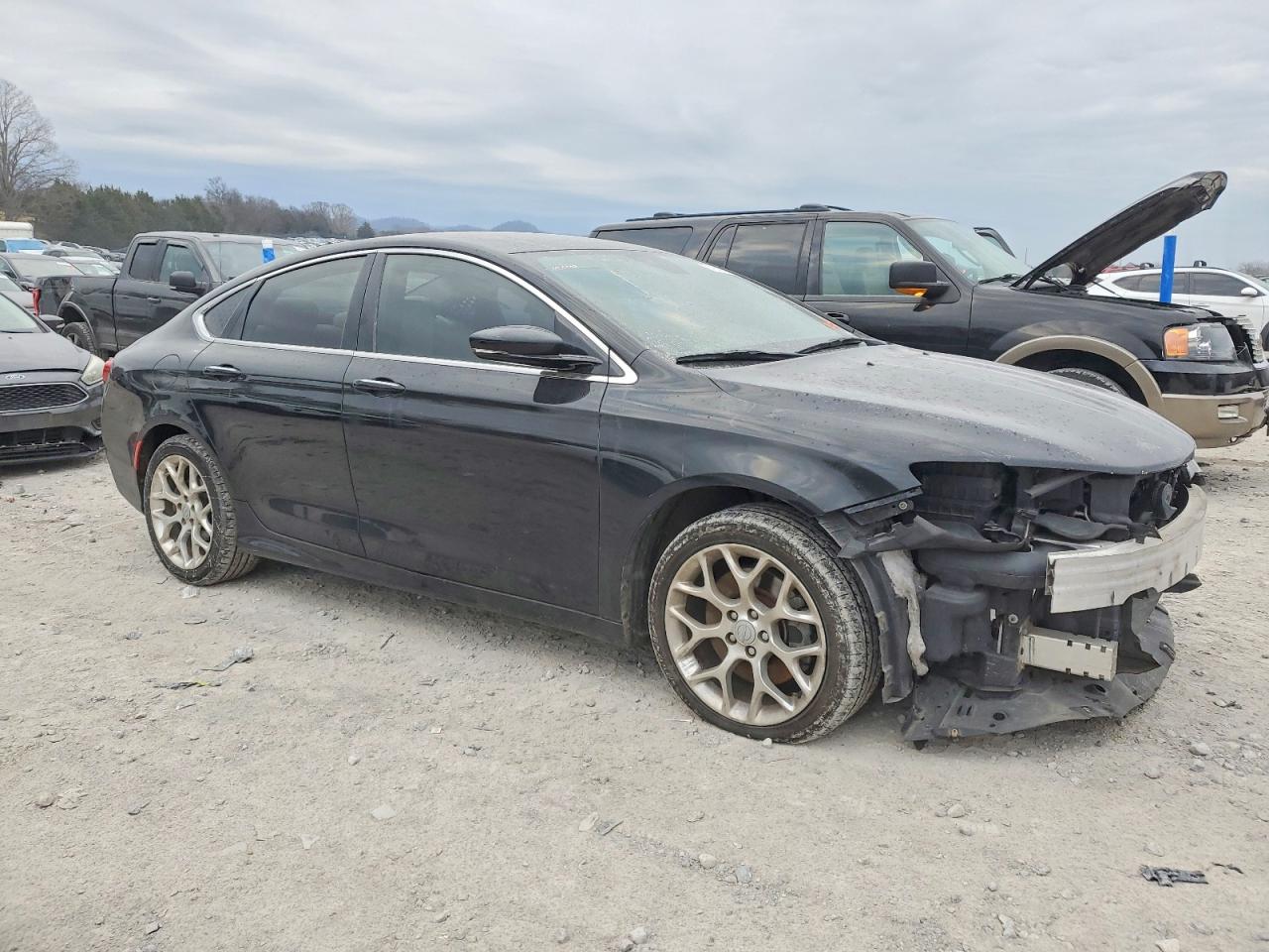 2015 CHRYSLER 200 C photo 4