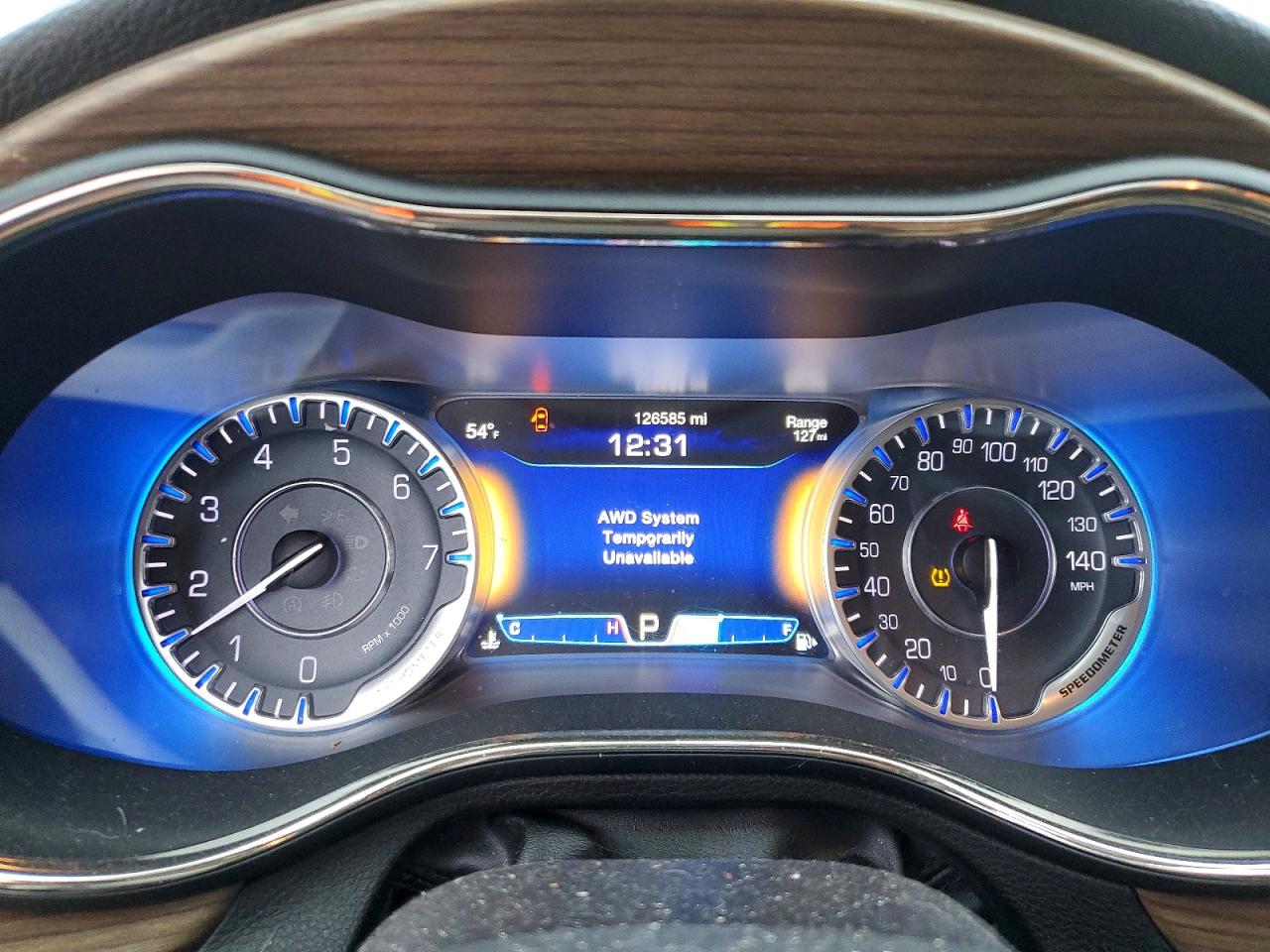 2015 CHRYSLER 200 C photo 9