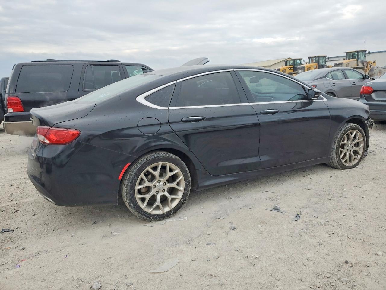 2015 CHRYSLER 200 C photo 3