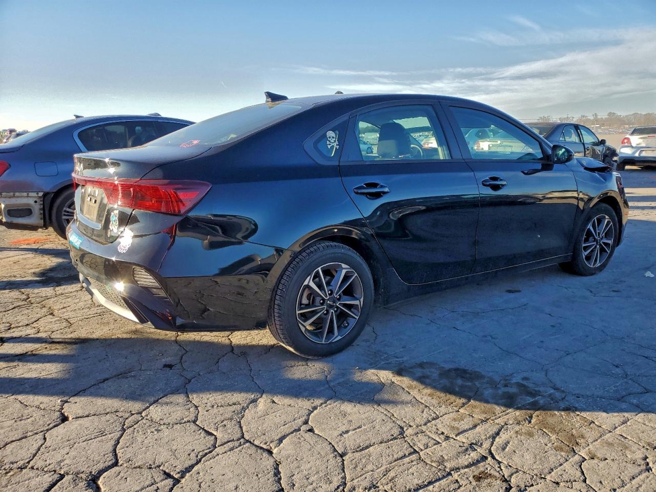 2024 KIA FORTE LX photo 3