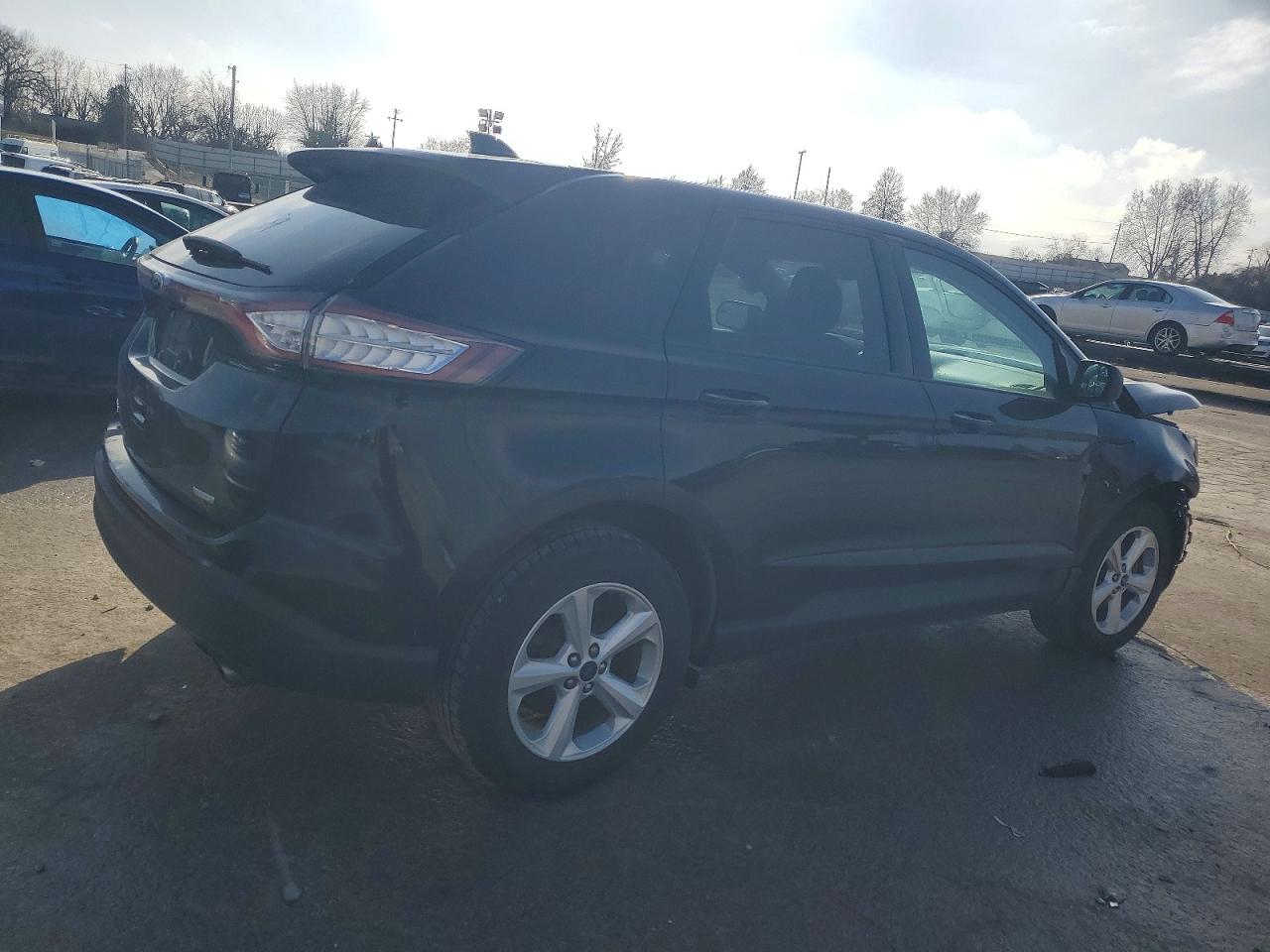 2016 FORD EDGE SE photo 5