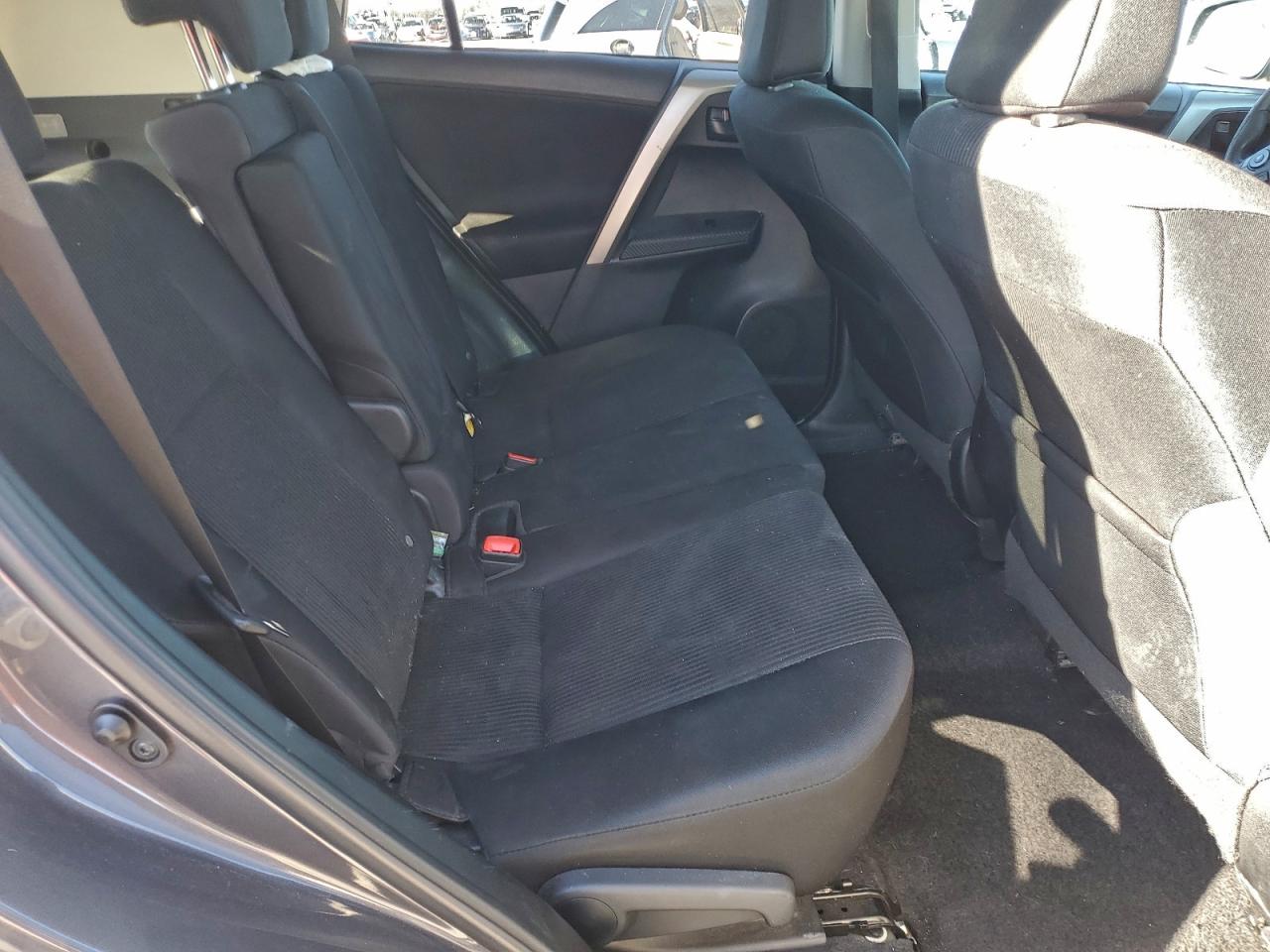 2014 TOYOTA RAV4 LE photo 10