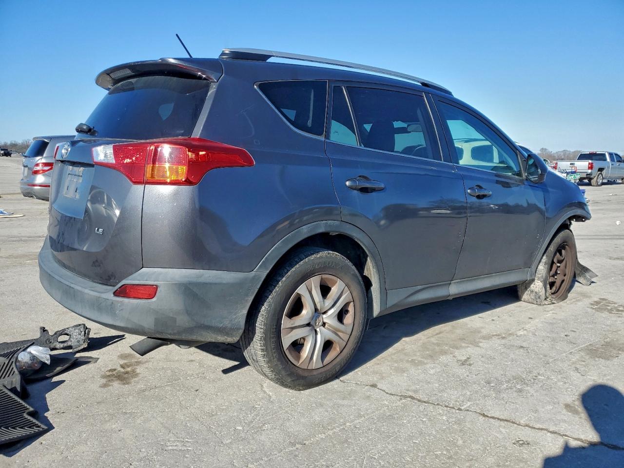 2014 TOYOTA RAV4 LE photo 3
