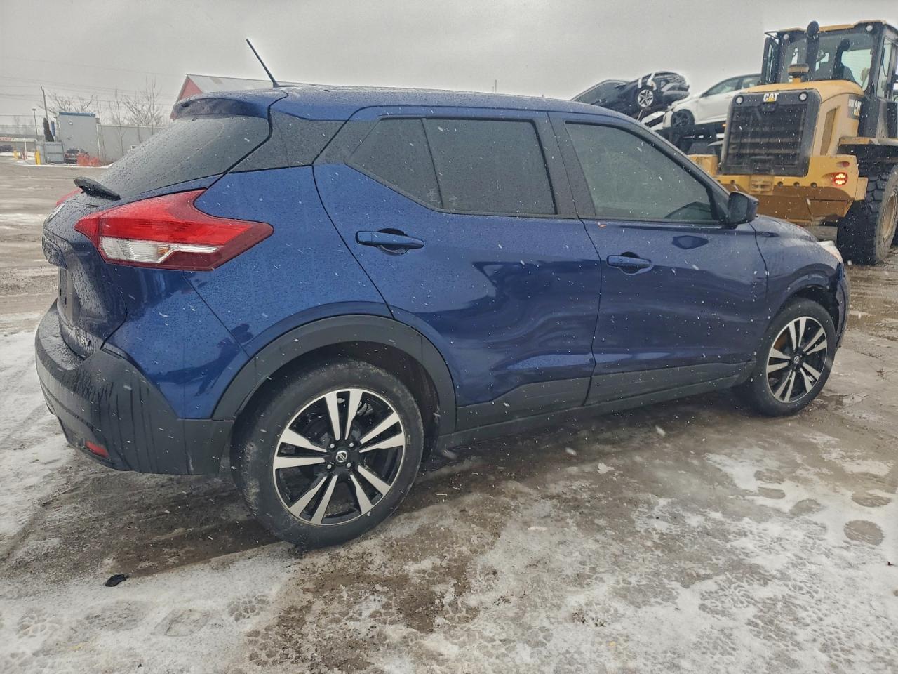 2019 NISSAN KICKS S photo 3