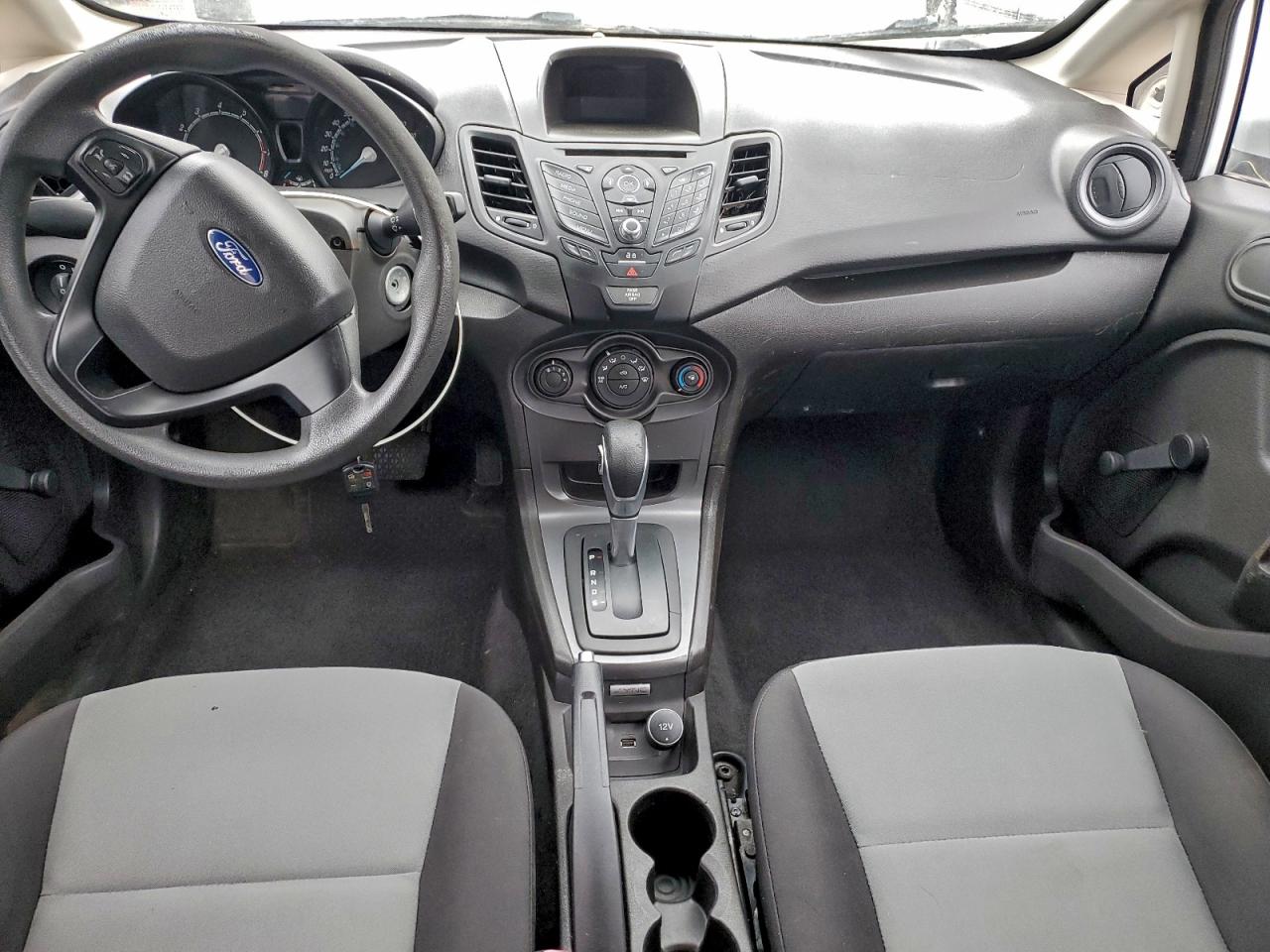 2016 FORD FIESTA S photo 15