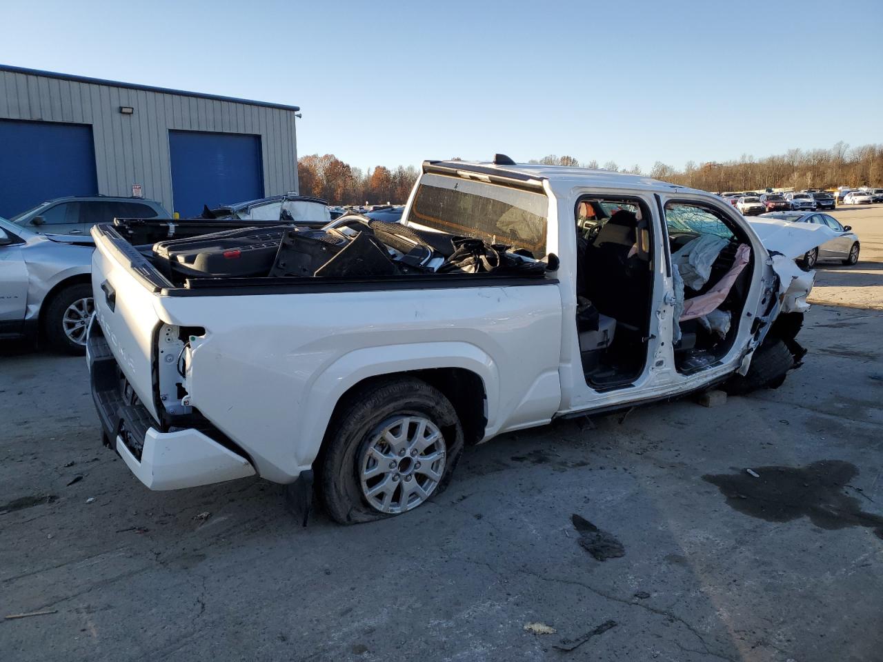 2025 TOYOTA TACOMA DOUBLE CAB photo 7