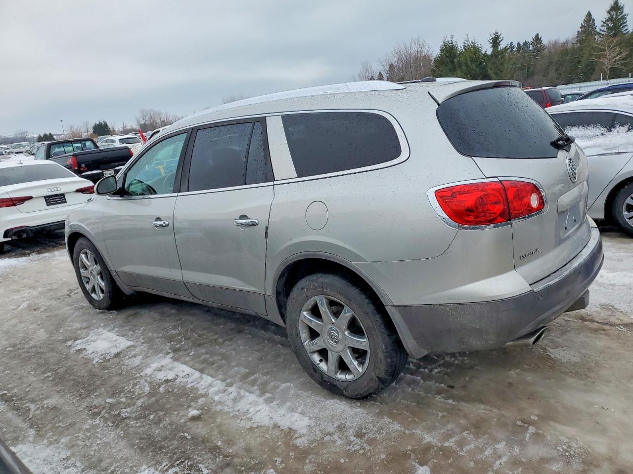 2008 BUICK ENCLAVE CXL photo 2