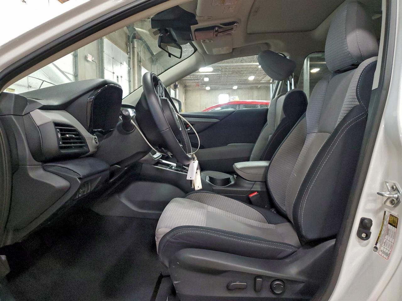 2025 SUBARU OUTBACK PREMIUM photo 19