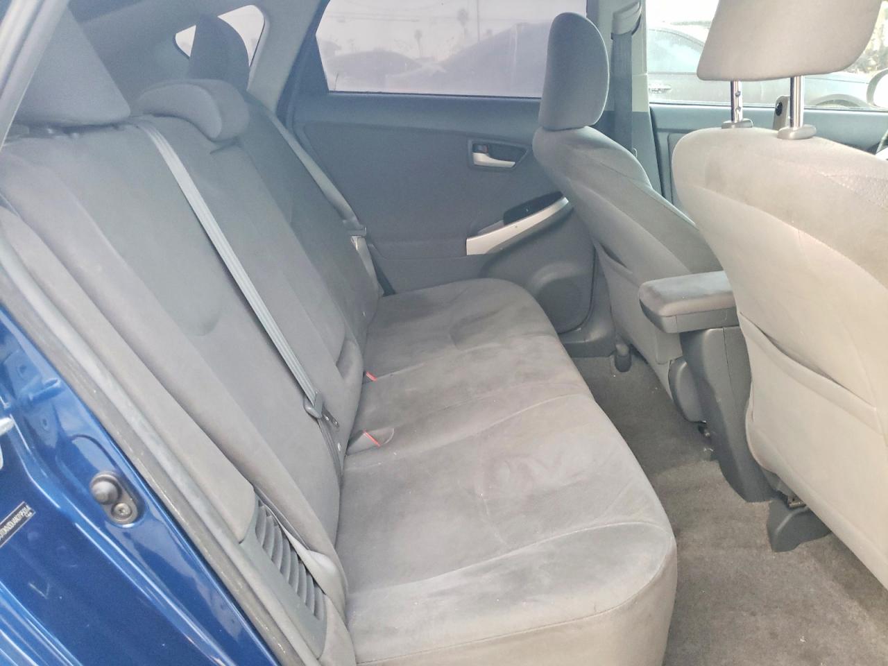 2010 TOYOTA PRIUS photo 19