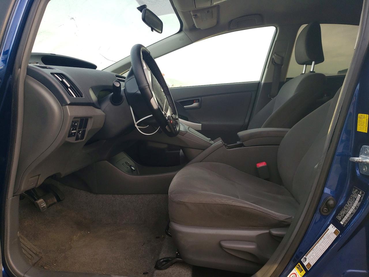 2010 TOYOTA PRIUS photo 13