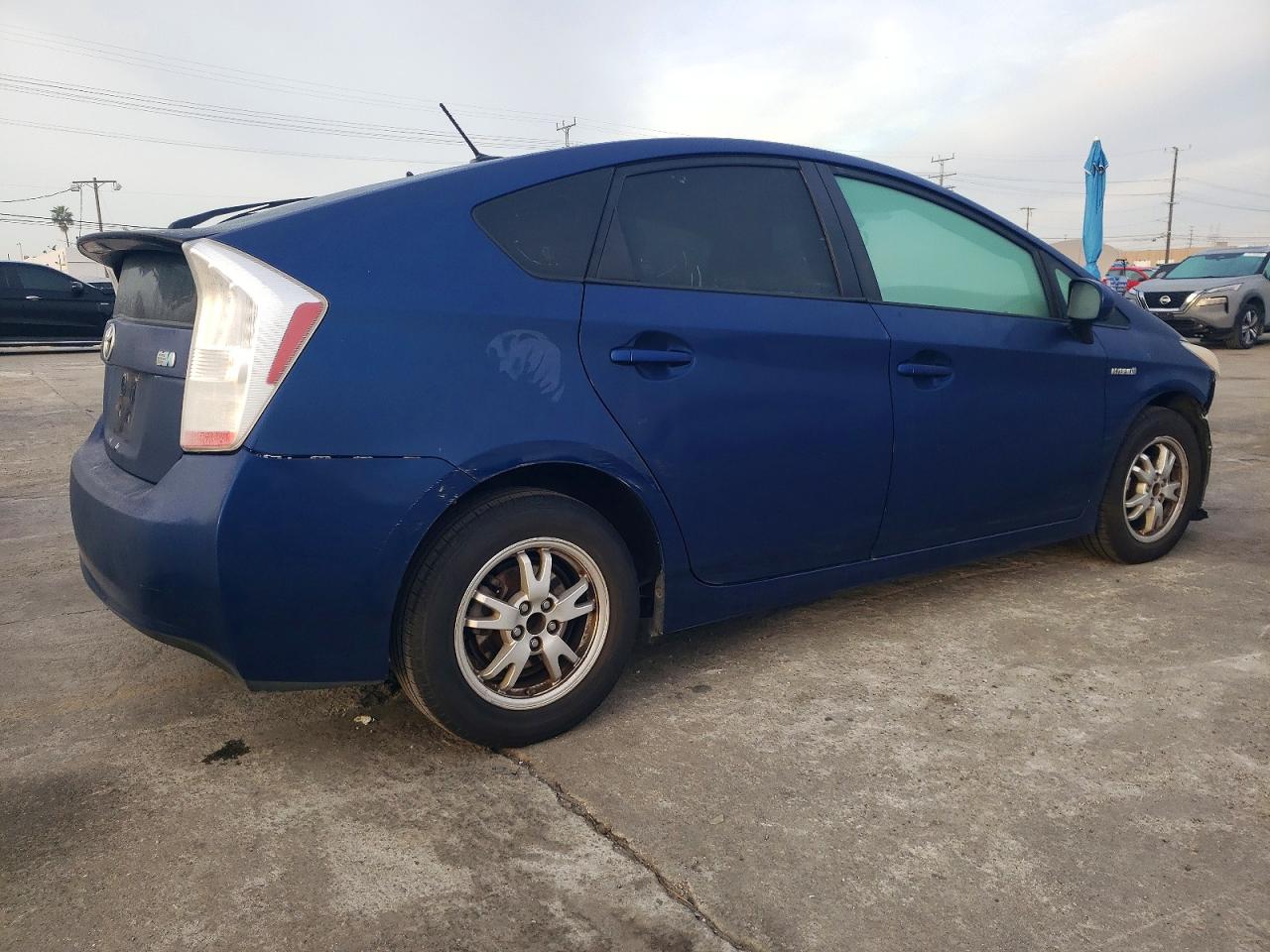 2010 TOYOTA PRIUS photo 5