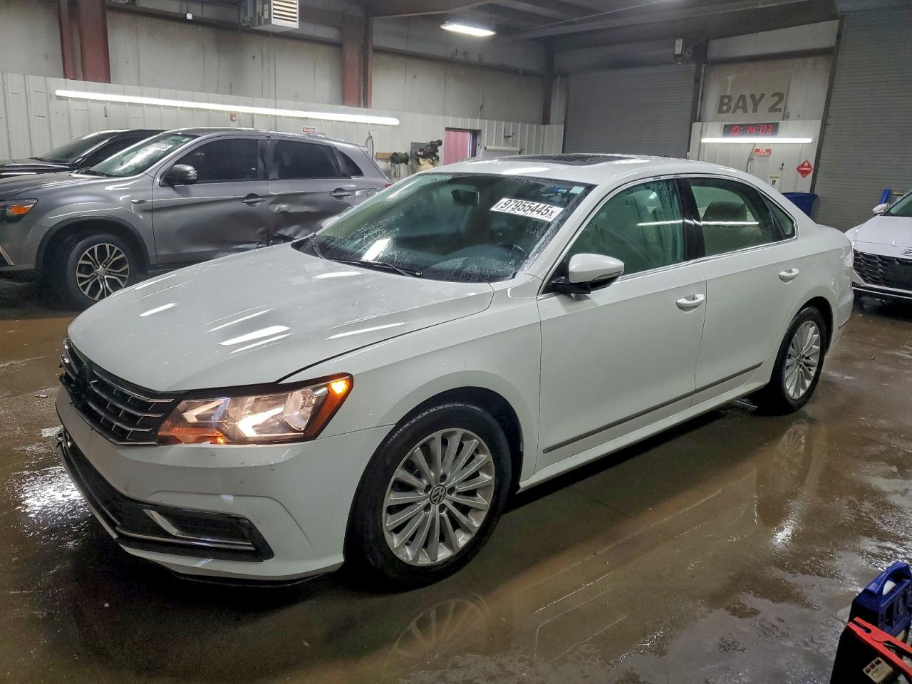 2017 VOLKSWAGEN PASSAT