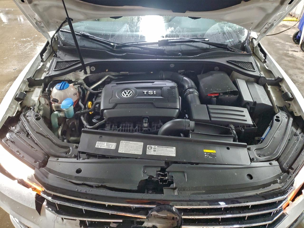 2017 VOLKSWAGEN PASSAT SE photo 31