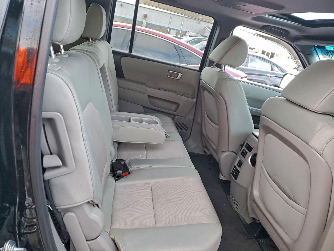 2015 HONDA PILOT SE photo 21