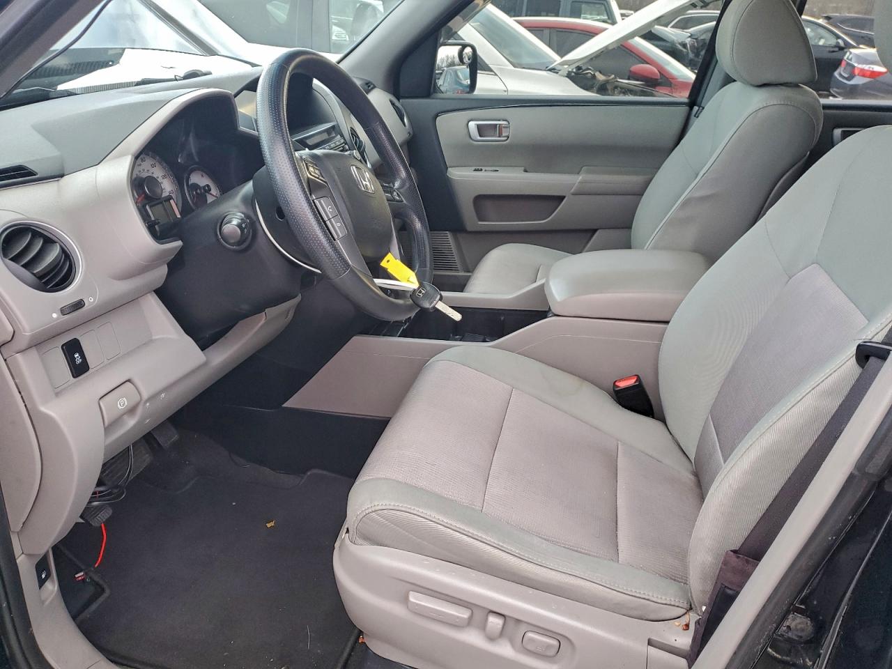 2015 HONDA PILOT SE photo 13