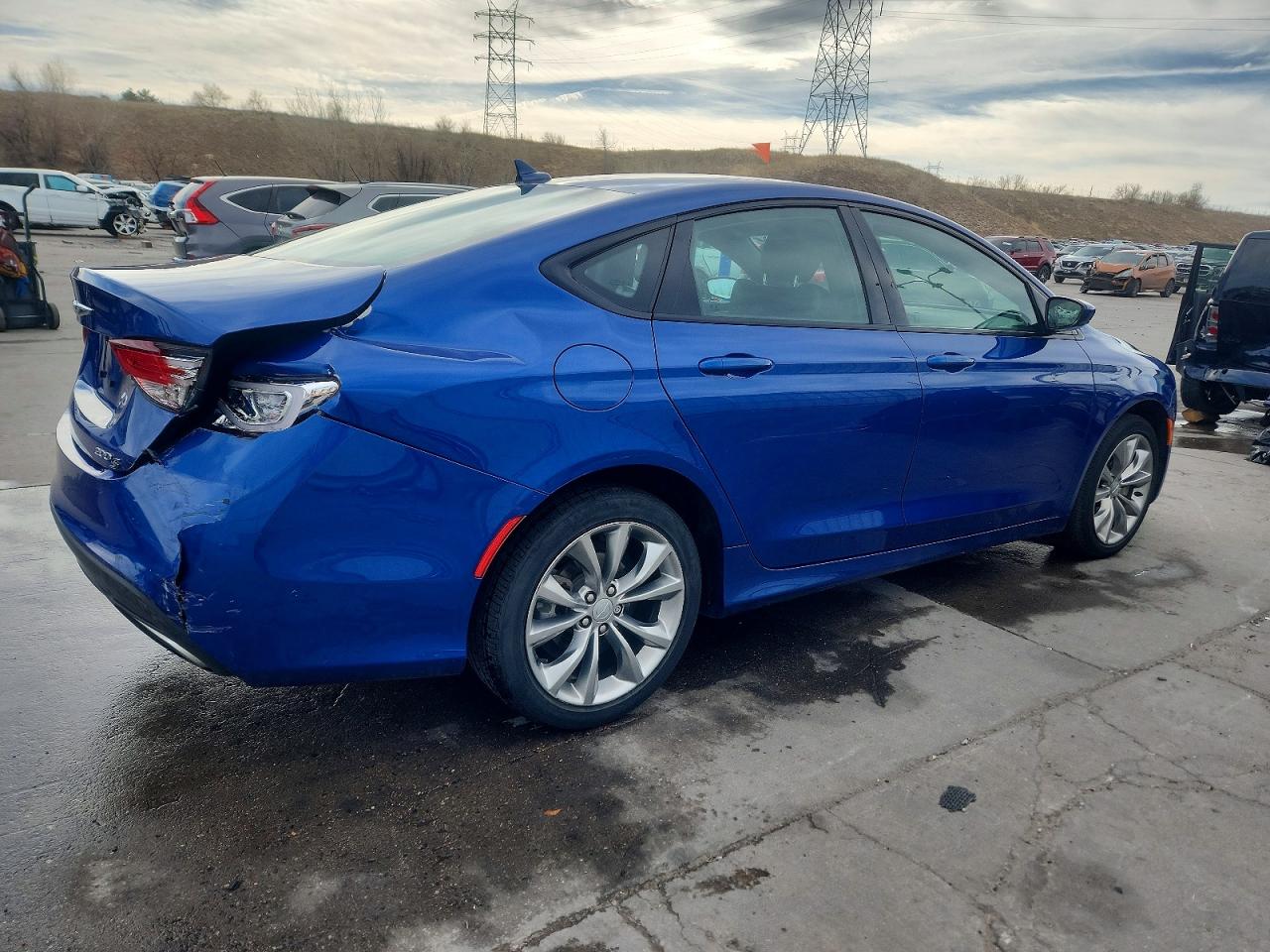 2015 CHRYSLER 200 S photo 5