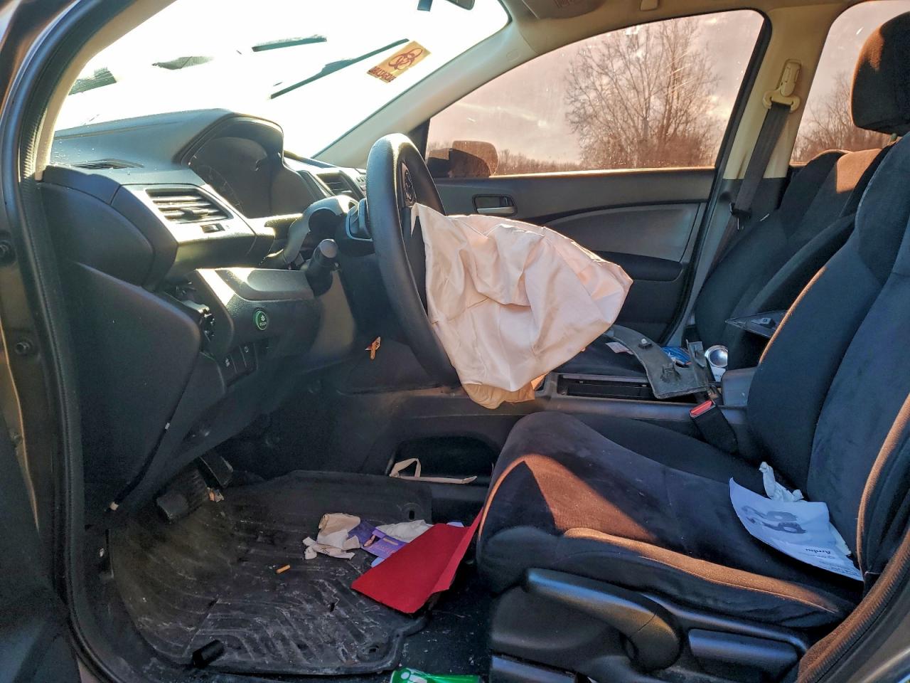 2014 HONDA CR-V LX photo 19