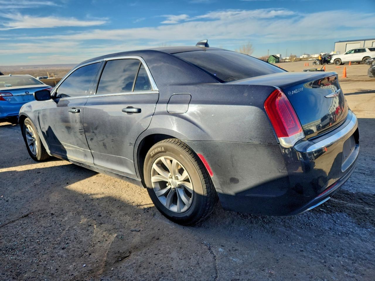 2015 CHRYSLER 300 LIMITED photo 3