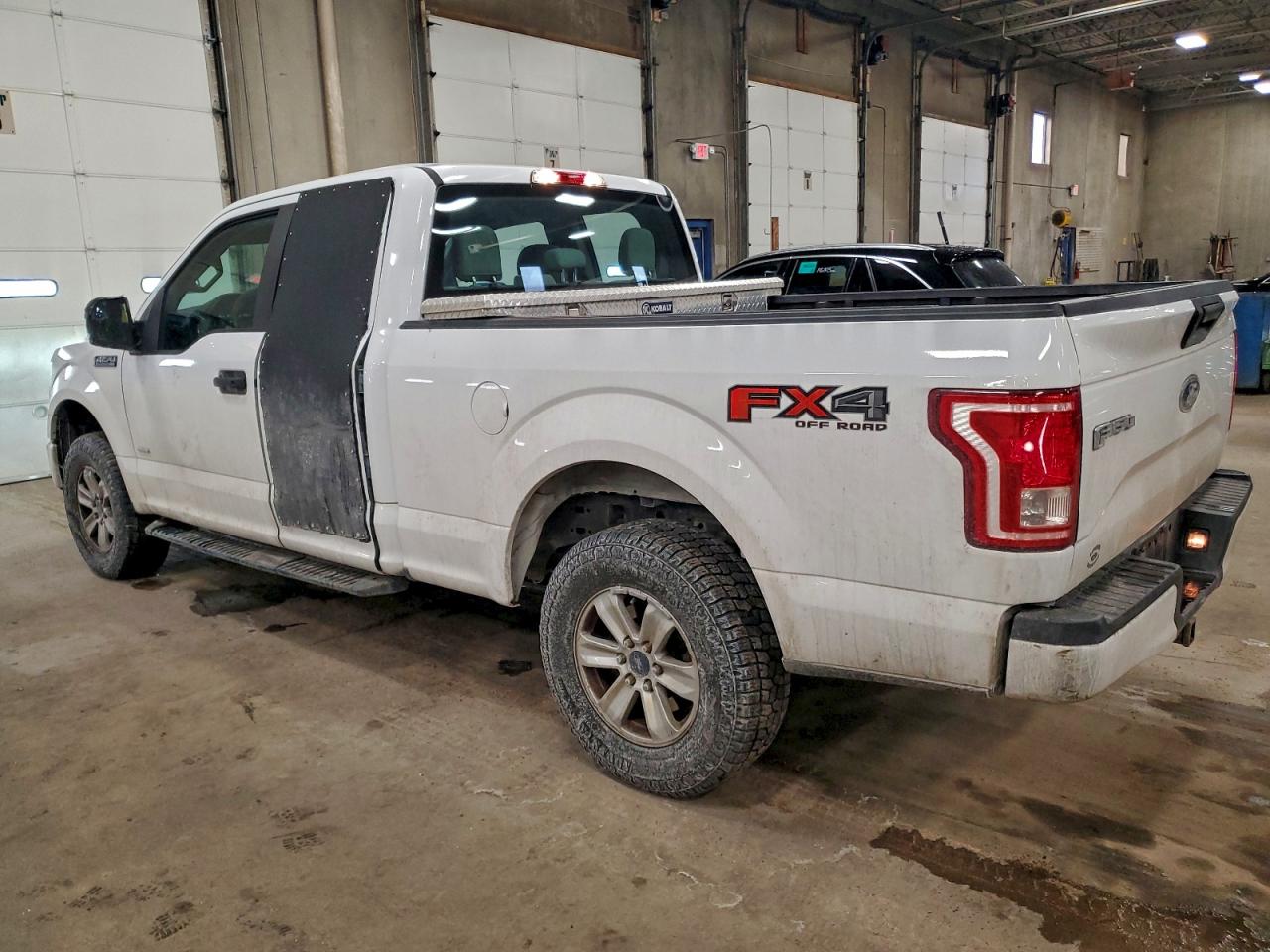 2016 FORD F150 SUPER CAB photo 2