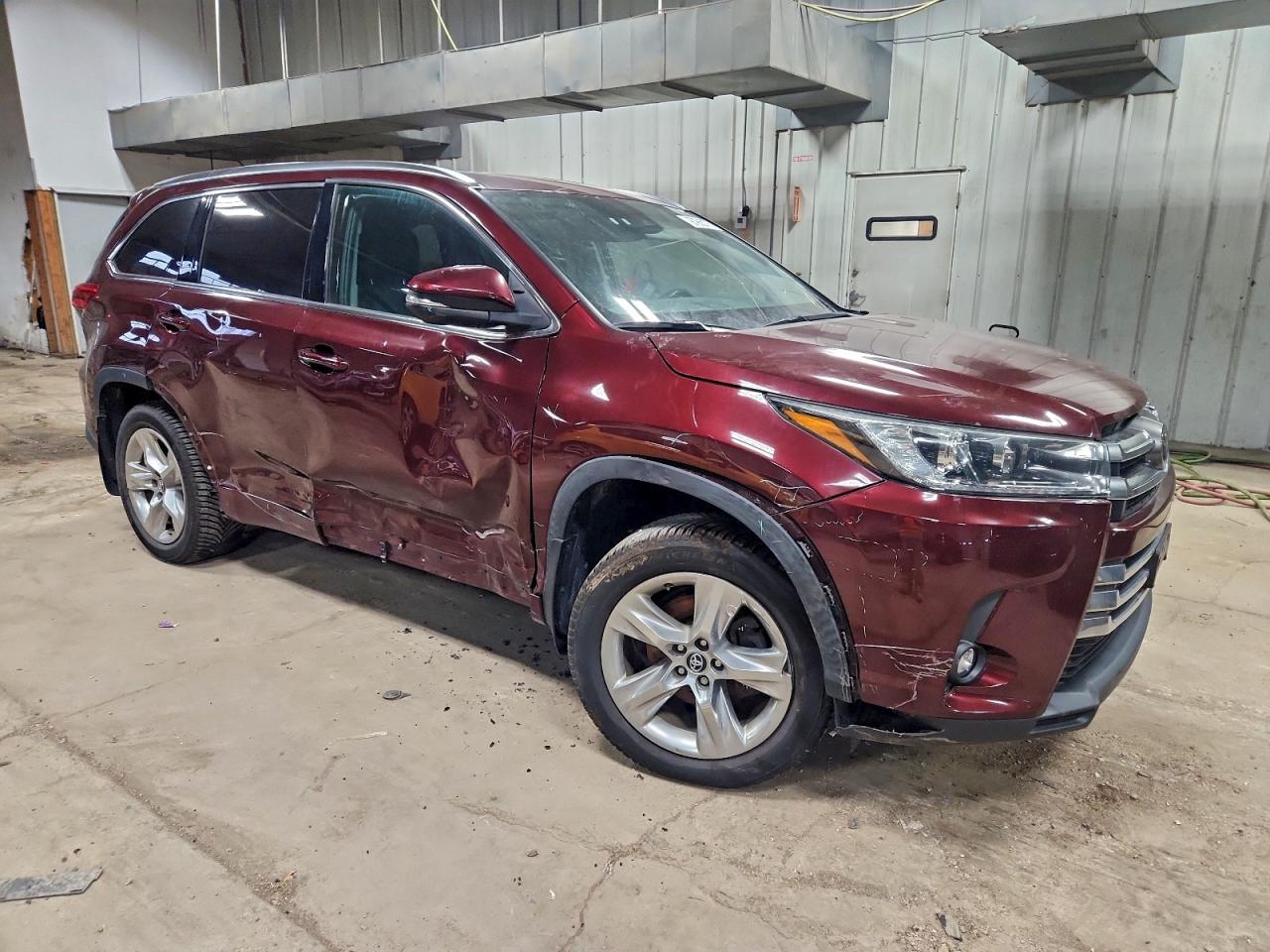 2019 TOYOTA HIGHLANDER LIMITED photo 7