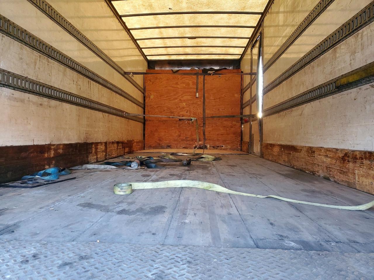 2011 FREIGHTLINER BUSINESS CLASS M2 BOX TRUCK photo 10