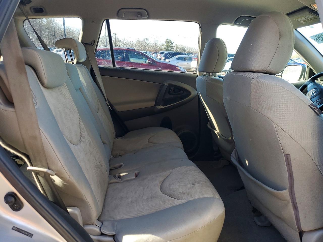 2011 TOYOTA RAV4 photo 21