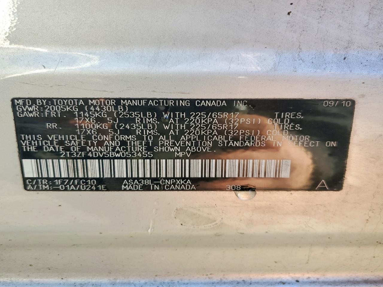 2011 TOYOTA RAV4 photo 25